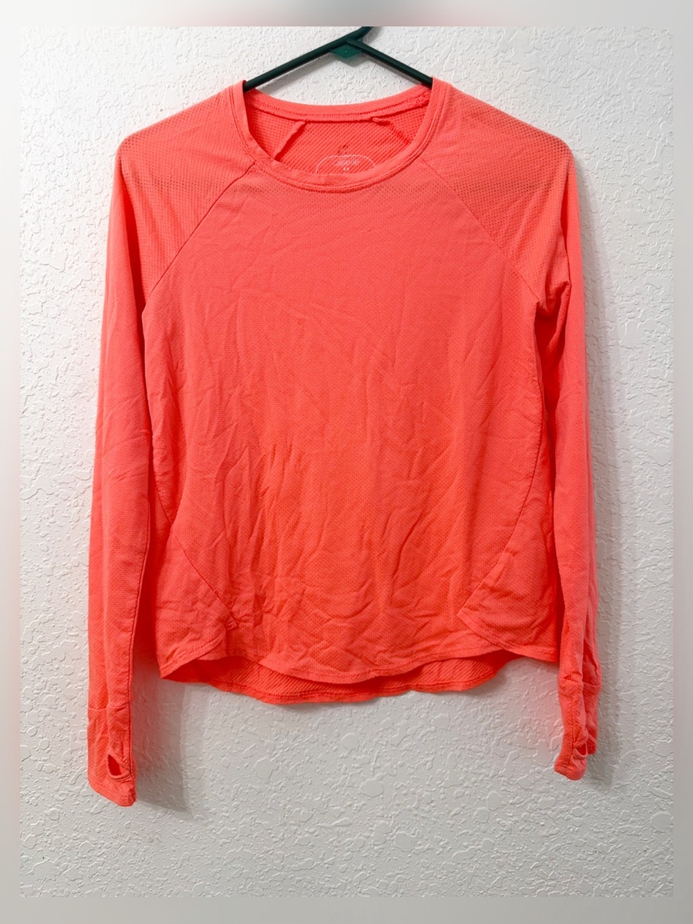 Oiselle Coral Long-Sleeve Performance Tee - Thumb Holes - 4